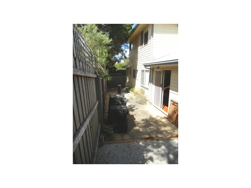 3/184 Grimshaw Street, Greensborough VIC 3088