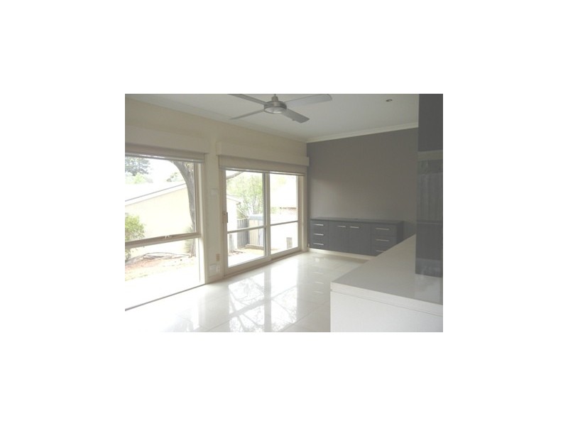 1/43 Leach Street, Briar Hill VIC 3088