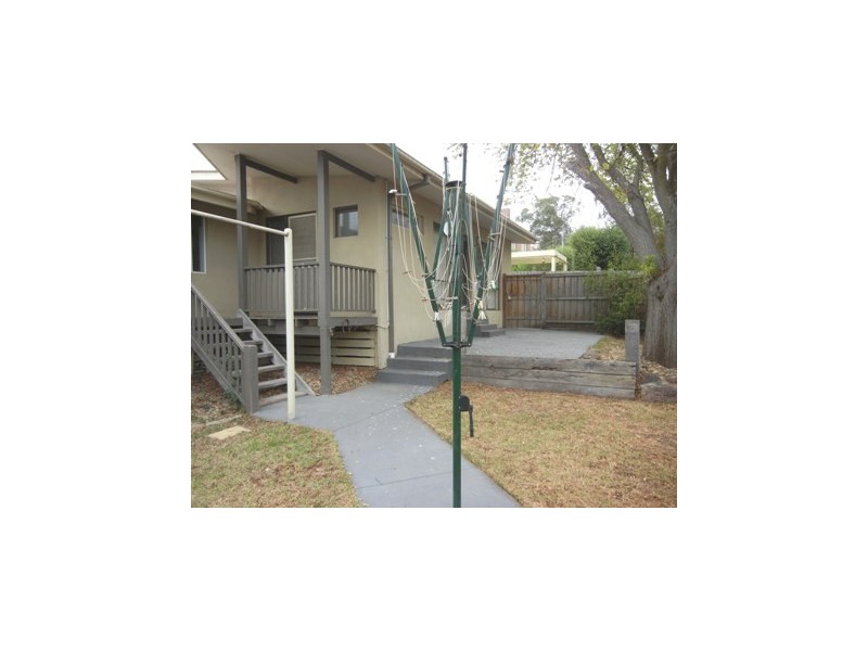 1/43 Leach Street, Briar Hill VIC 3088