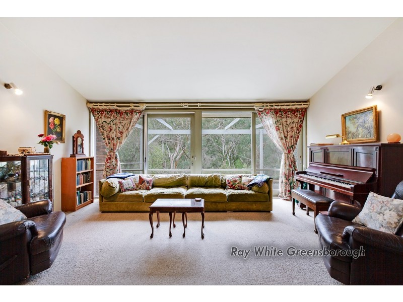 19 Palpera Terrace, Greensborough VIC 3088