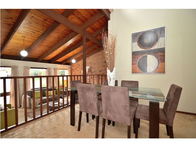 56 Allumba Drive, St Helena VIC 3088