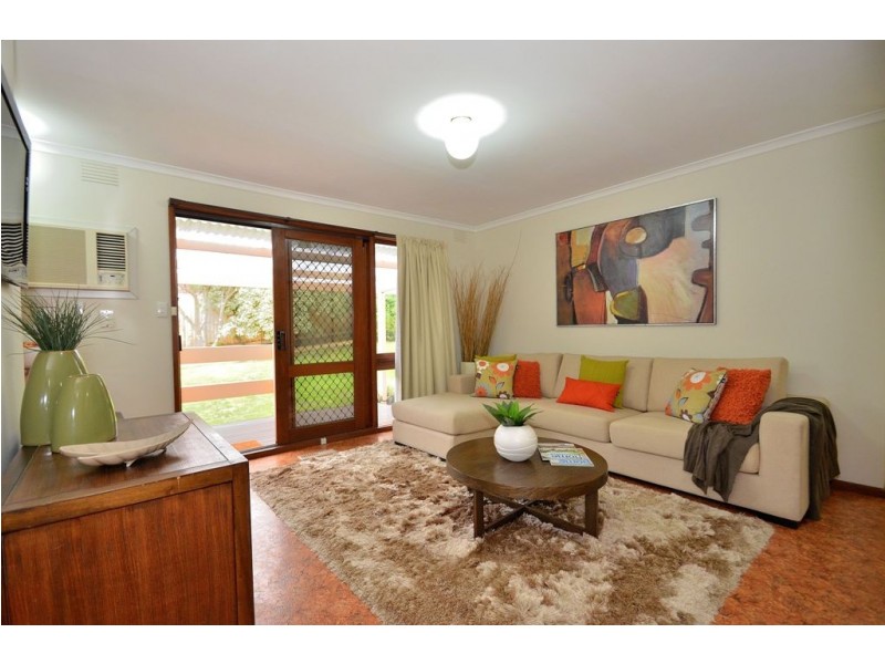 56 Allumba Drive, St Helena VIC 3088