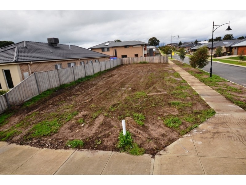 151 Painted Hills Rd, Doreen VIC 3754