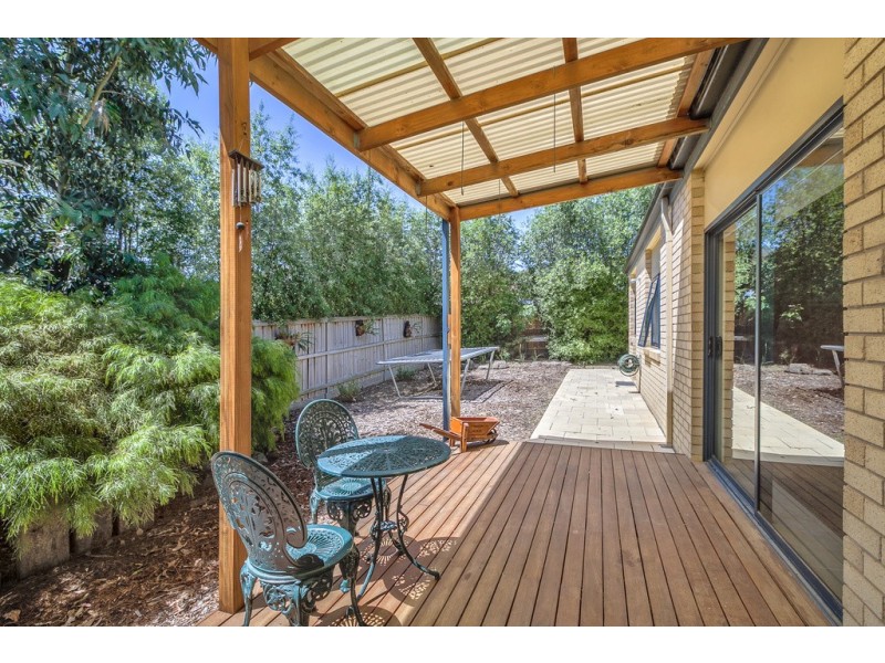 16 Jorgensen Avenue, Doreen VIC 3754