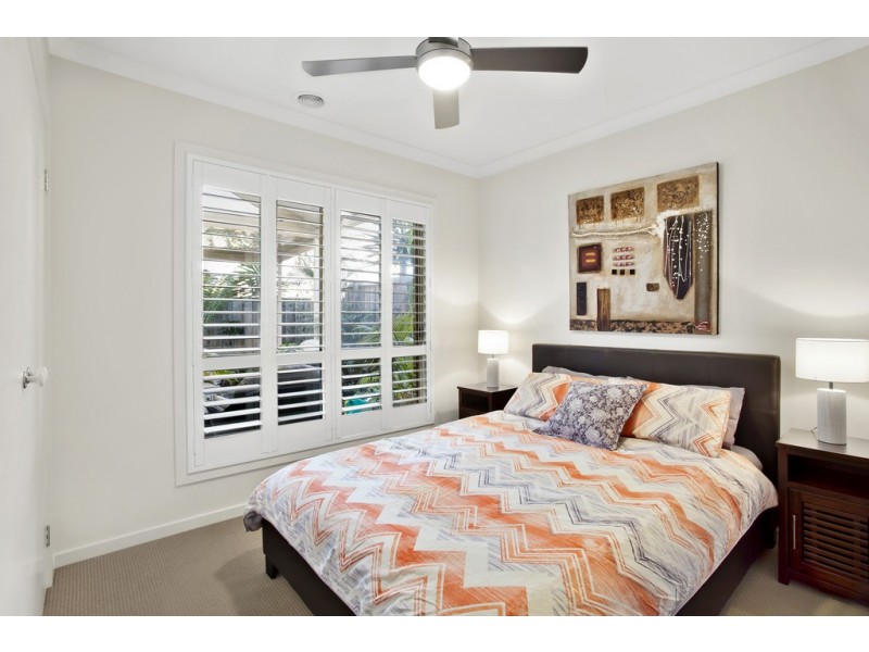 8 River Brook Avenue, South Morang VIC 3752