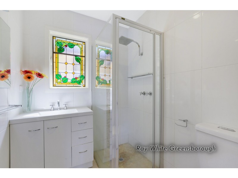 211 Mountain View Road, Greensborough VIC 3088