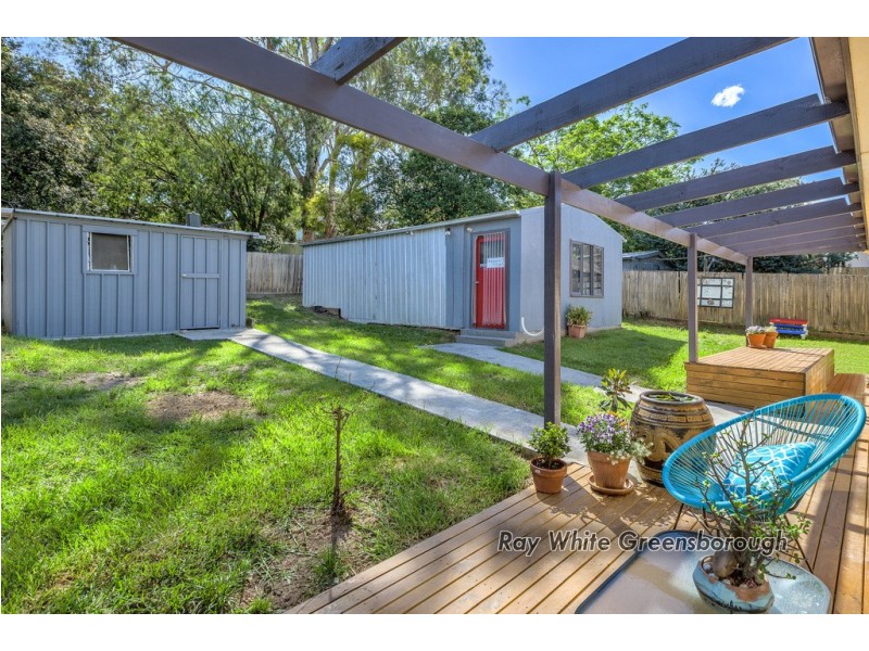 211 Mountain View Road, Greensborough VIC 3088