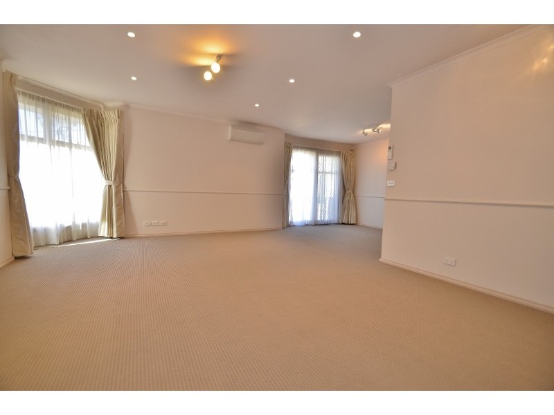 1/88 Erskine Road, Macleod VIC 3085