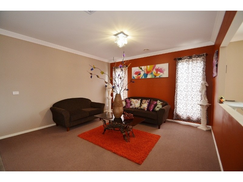12 Riverdale Boulevard, South Morang VIC 3752