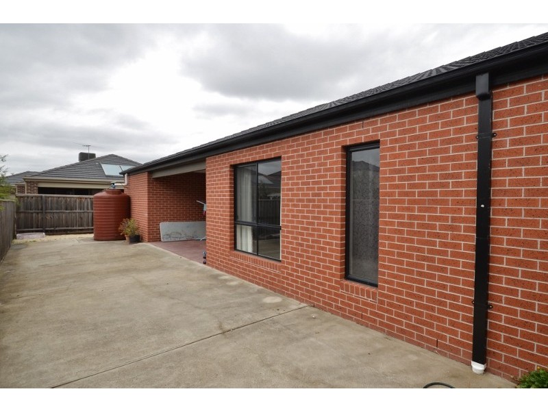 12 Riverdale Boulevard, South Morang VIC 3752