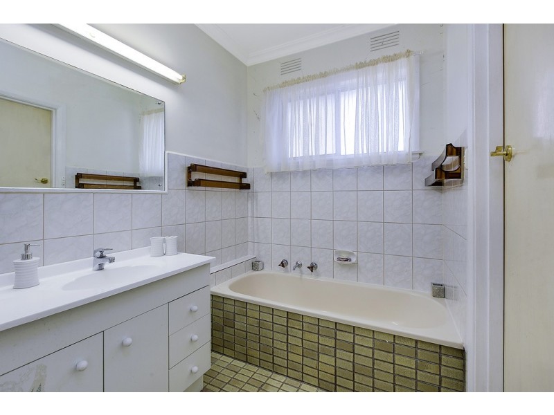 116 Delta Road, Greensborough VIC 3088