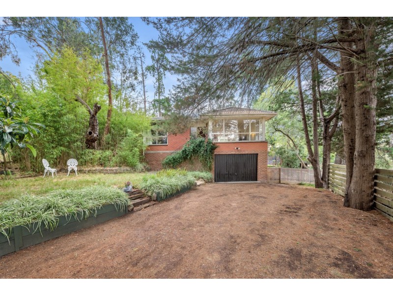 23 Pedersen Way, Montmorency VIC 3094