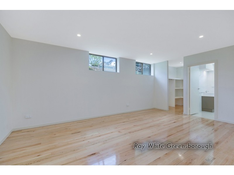 2/36 Wahroonga Crescent, Greensborough VIC 3088