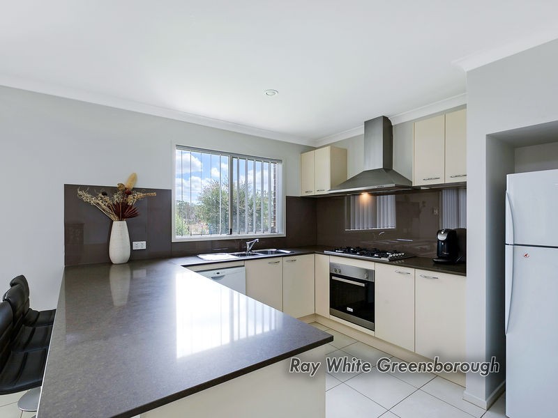 63 Eminence Boulevard, Doreen VIC 3754