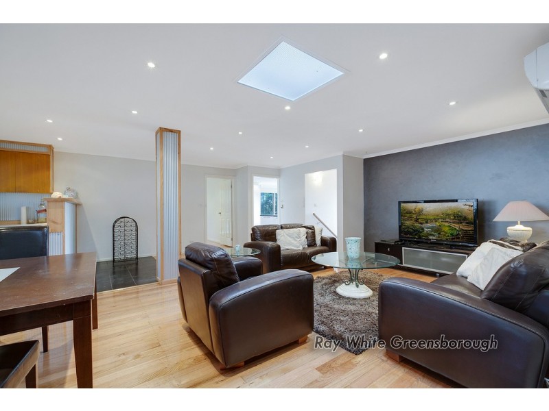 15 Lower Road, Eltham North VIC 3095