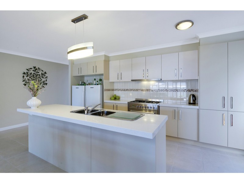 156 Newbury Boulevard, Craigieburn VIC 3064
