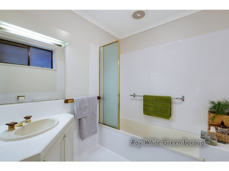 38 Brinawa Drive, Greensborough VIC 3088