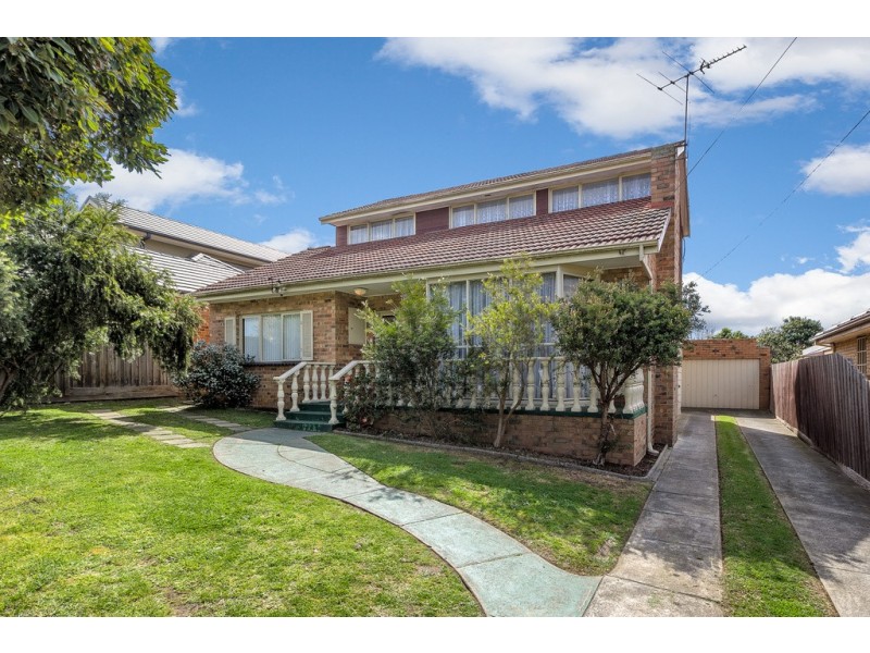 16 May Street, Macleod VIC 3085
