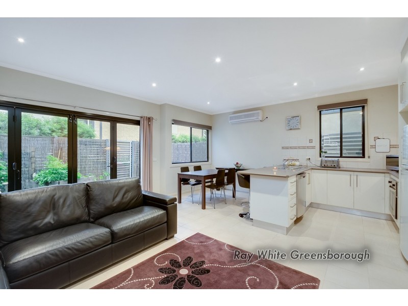 8 Ruby Lane, Greensborough VIC 3088