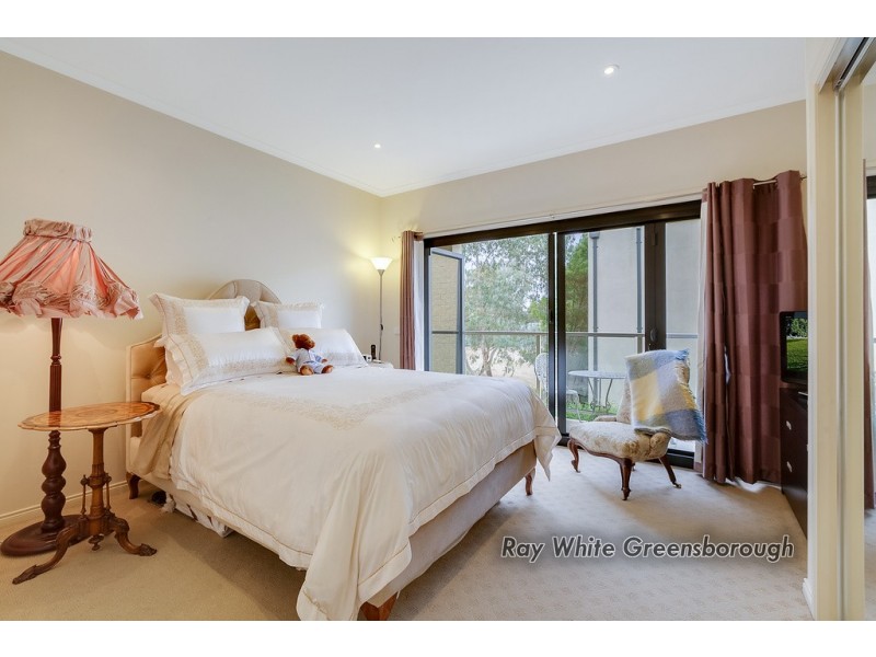 8 Ruby Lane, Greensborough VIC 3088