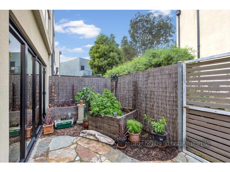 8 Ruby Lane, Greensborough VIC 3088