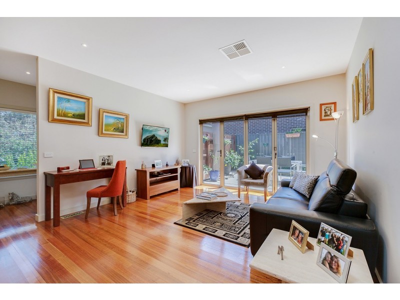 6/143 St Helena Road, Greensborough VIC 3088