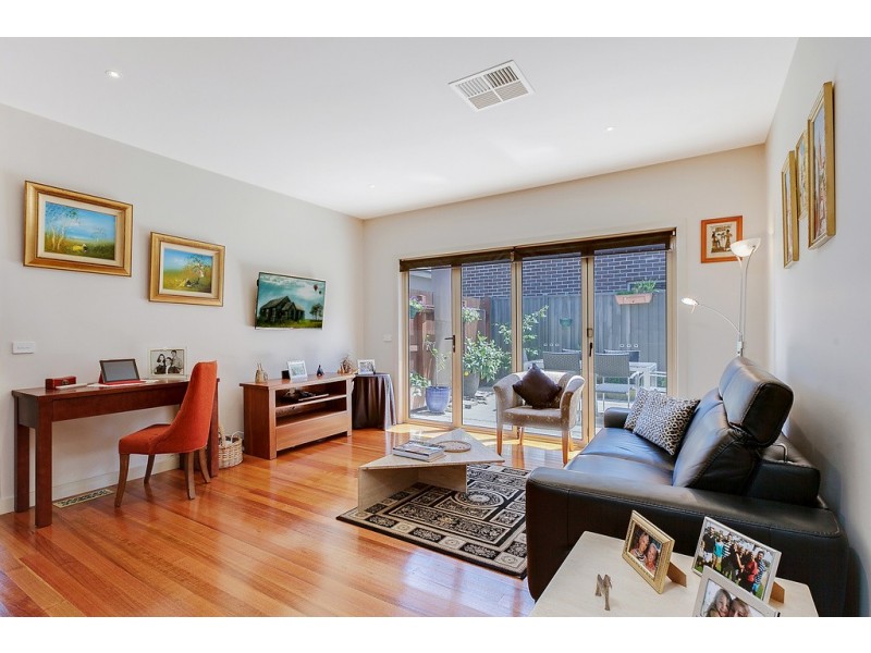 6/143 St Helena Road, Greensborough VIC 3088