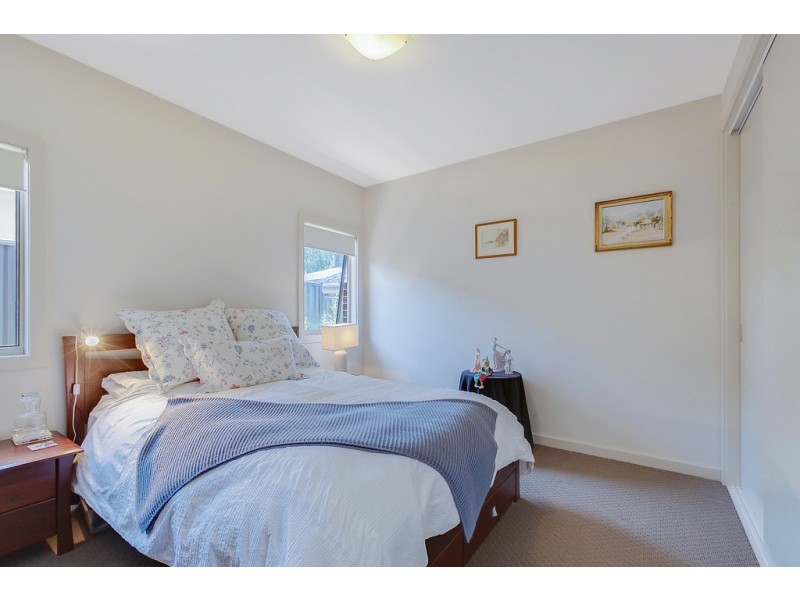 6/143 St Helena Road, Greensborough VIC 3088