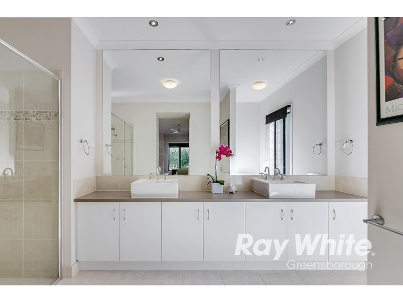 19 Brownlow Drive, Diamond Creek VIC 3089