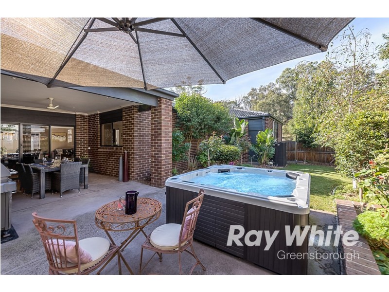 19 Brownlow Drive, Diamond Creek VIC 3089