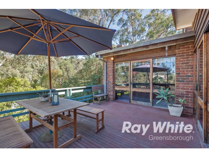 8 Kerrie Crescent, Eltham VIC 3095