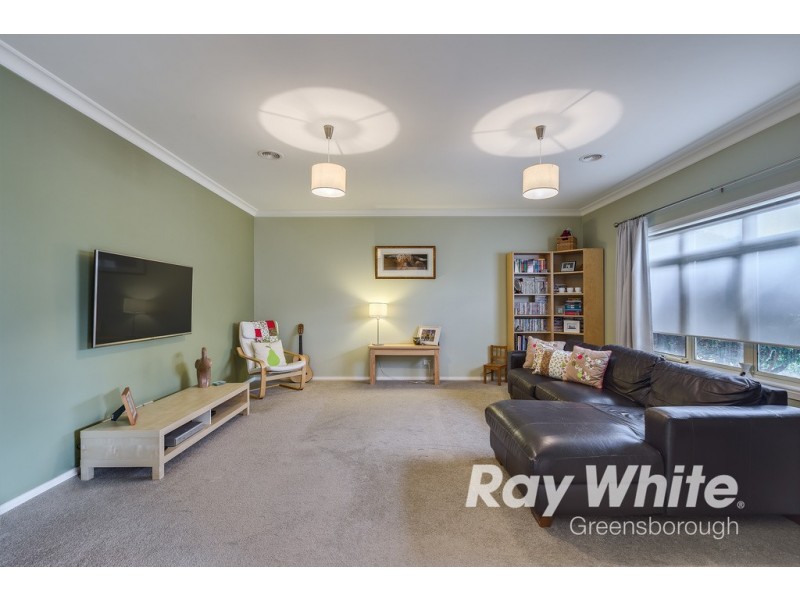 24 Sugarloaf Rise, Doreen VIC 3754