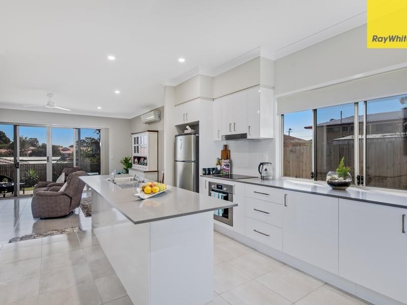 42 Russell Street, Cleveland QLD 4163