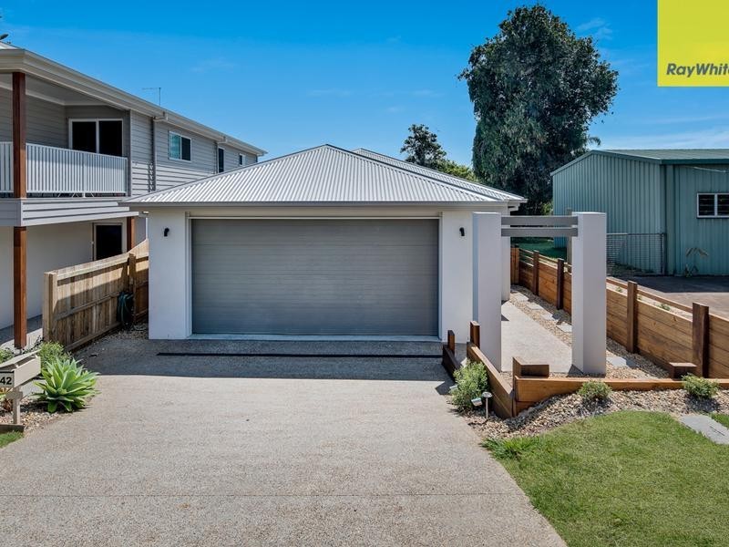 42 Russell Street, Cleveland QLD 4163