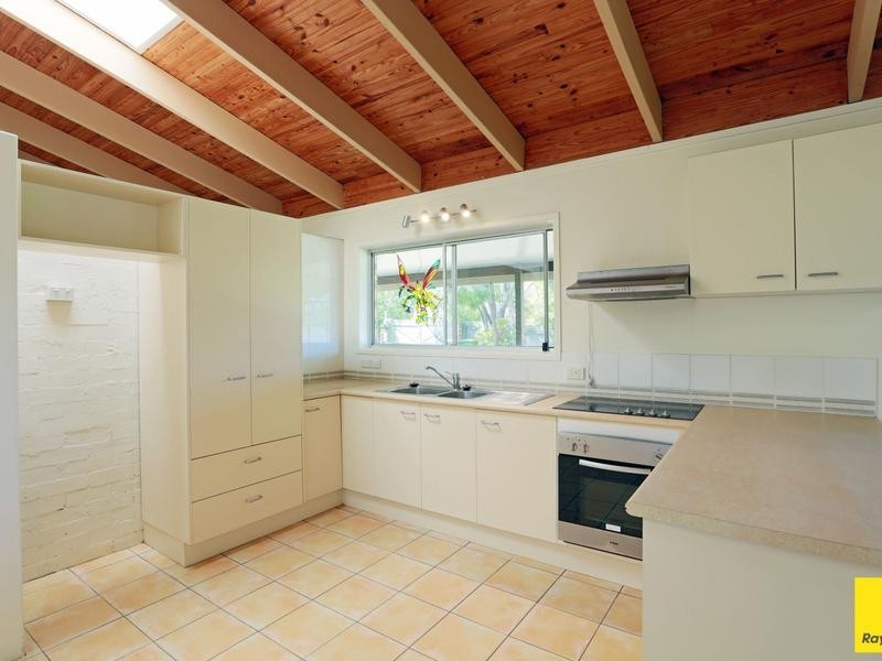 13 Moselle Drive, Thornlands QLD 4164