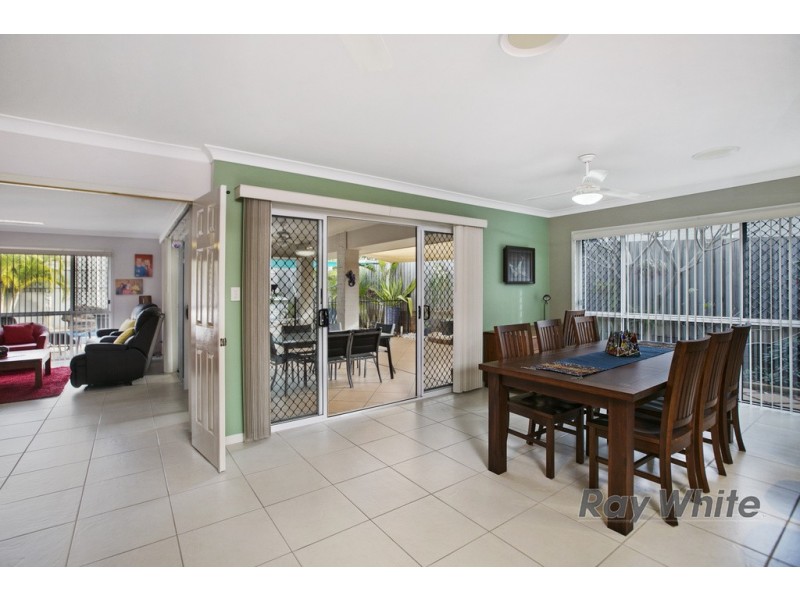 1 Huntly Place, Redland Bay QLD 4165
