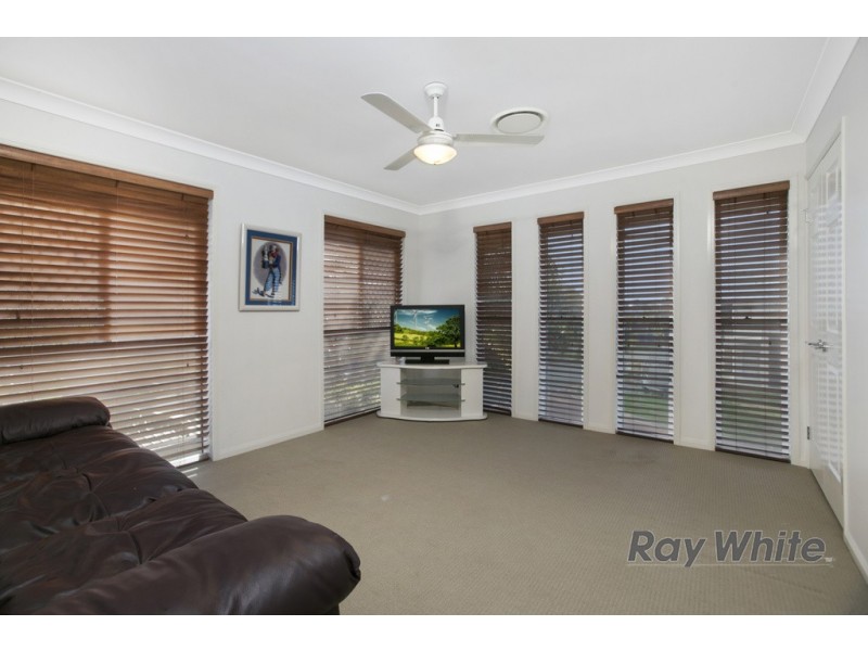 1 Huntly Place, Redland Bay QLD 4165