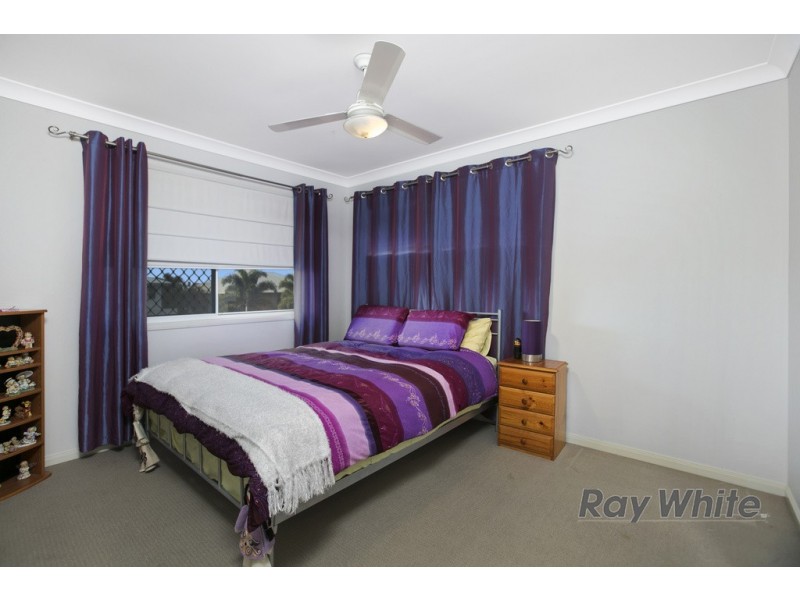 1 Huntly Place, Redland Bay QLD 4165