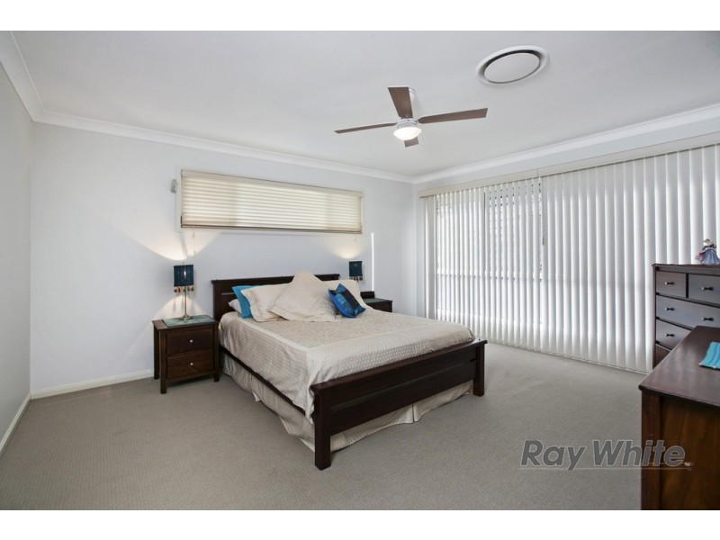 1 Huntly Place, Redland Bay QLD 4165