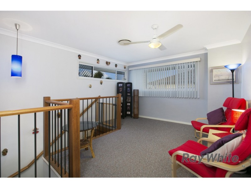 1 Huntly Place, Redland Bay QLD 4165