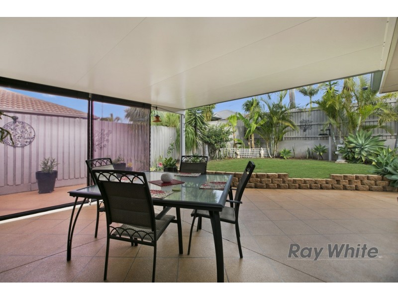 1 Huntly Place, Redland Bay QLD 4165