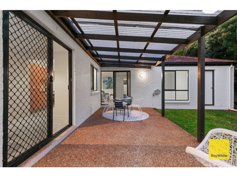 4 Admiral Court, Birkdale QLD 4159