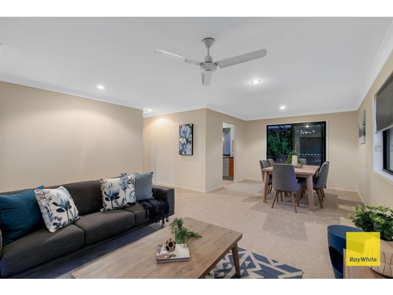 4 Admiral Court, Birkdale QLD 4159
