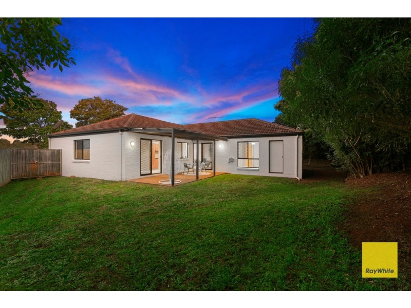 4 Admiral Court, Birkdale QLD 4159
