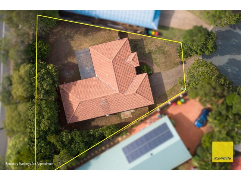 4 Admiral Court, Birkdale QLD 4159