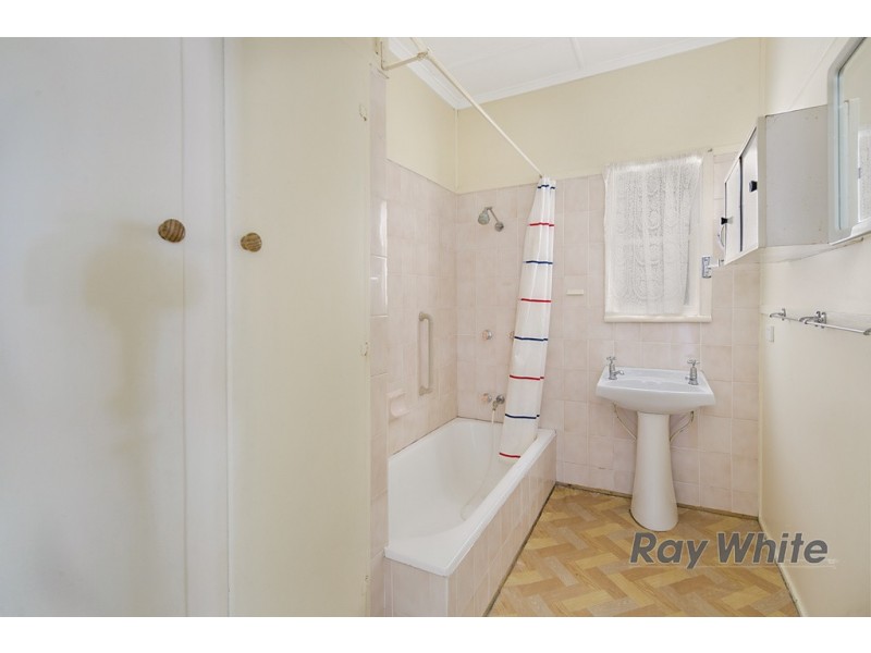 97 Richard Street, Lota QLD 4179