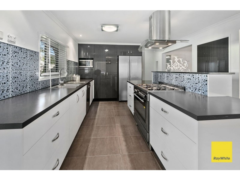 353 Old Cleveland Road, Birkdale QLD 4159