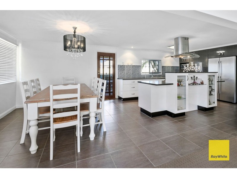 353 Old Cleveland Road, Birkdale QLD 4159