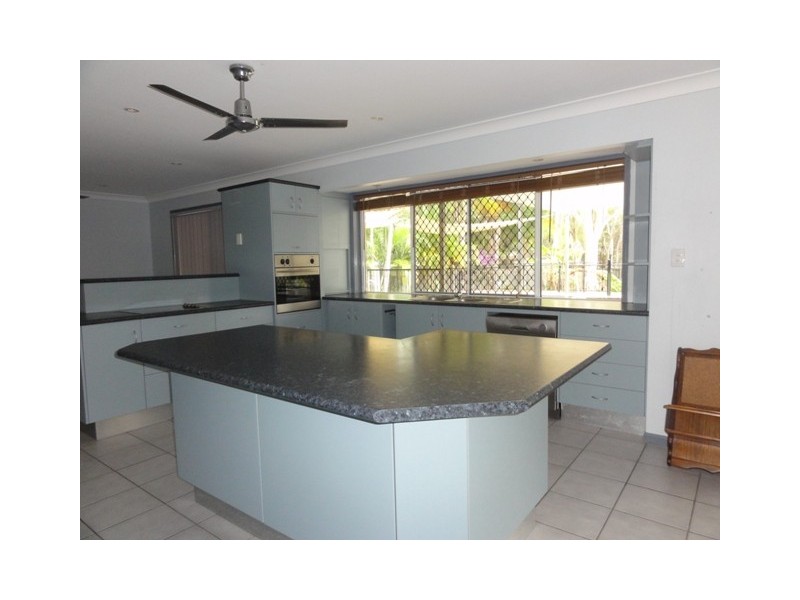 13 Lorikeet Drive, Thornlands QLD 4164
