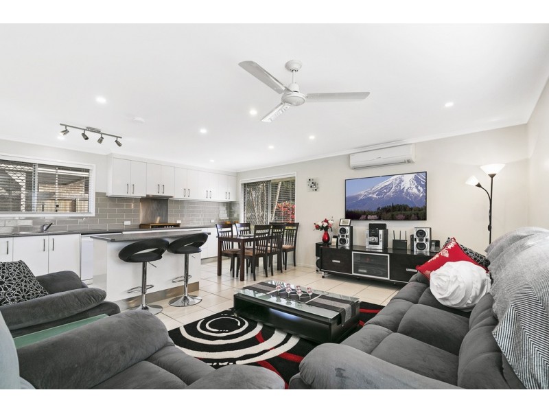 15 Stuart Street, Capalaba QLD 4157